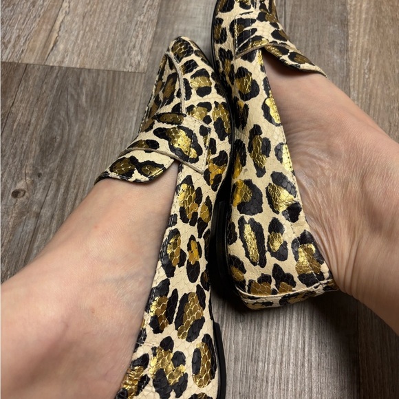AGL Italian Loafers Metallic Leopard Print - Picture 5 of 8
